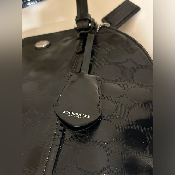 Coach Peyton Link C Embossed Patent Domed Satchel 32583 Black Charm & Key Cover - Picture 6 of 12